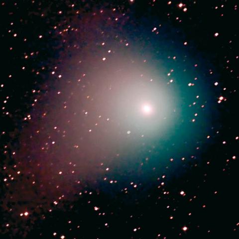 Cometa C/2004 Q2 Machholz 